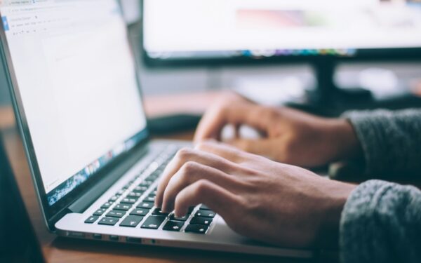 Ar lengvai tave galima suklaidinti? Sužinok, kiek esi atsparus melagingai informacijai