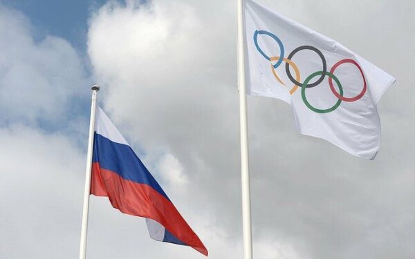 Įtampa sporto pasaulyje auga, Ukraina pasmerkė leidimą Rusijos paralimpiečiams startuoti su vėliava