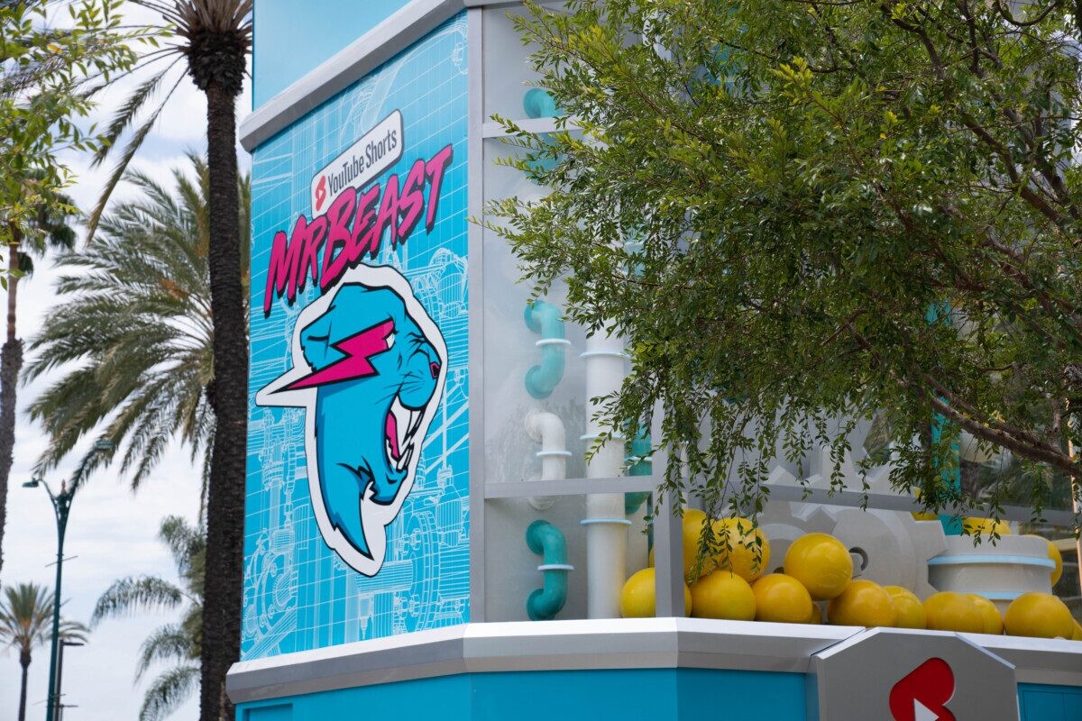Nauja verslo kryptis „MrBeast“ karjeroje: investuoja į bankininkystę, įsigijo „Step“ programėlę