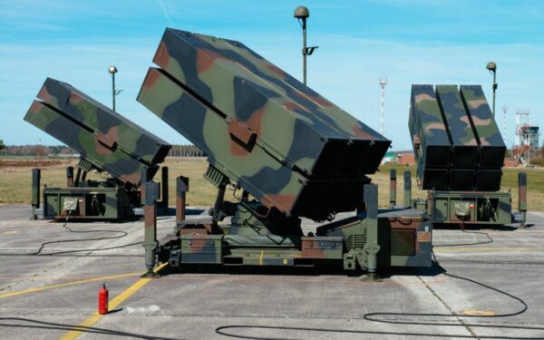 Oro gynyba smogia Rusijos raketoms: kaip veikia NASAMS kompleksai, kuriuos perdavė ir Lietuva?