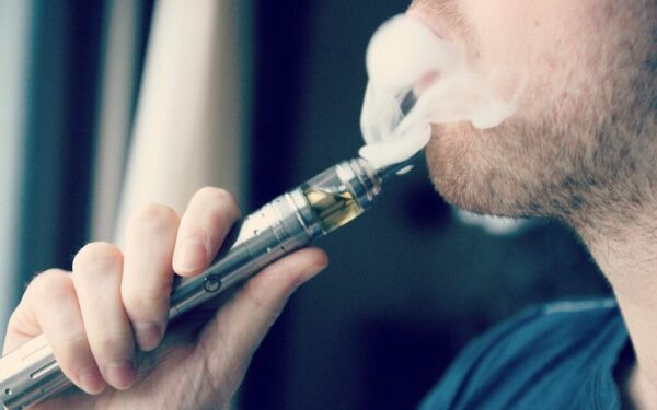 Sostinėje aptiktas radinys pribloškė pareigūnus: nelegalių cigarečių kiekis siekia milijonus, bet tai gali būti tik ledkalnio viršūnė