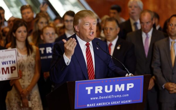 Kodėl derybos žlugo? Sužinokite, kokį triuškinantį planą Donaldas Trumpas paruošė Iranui