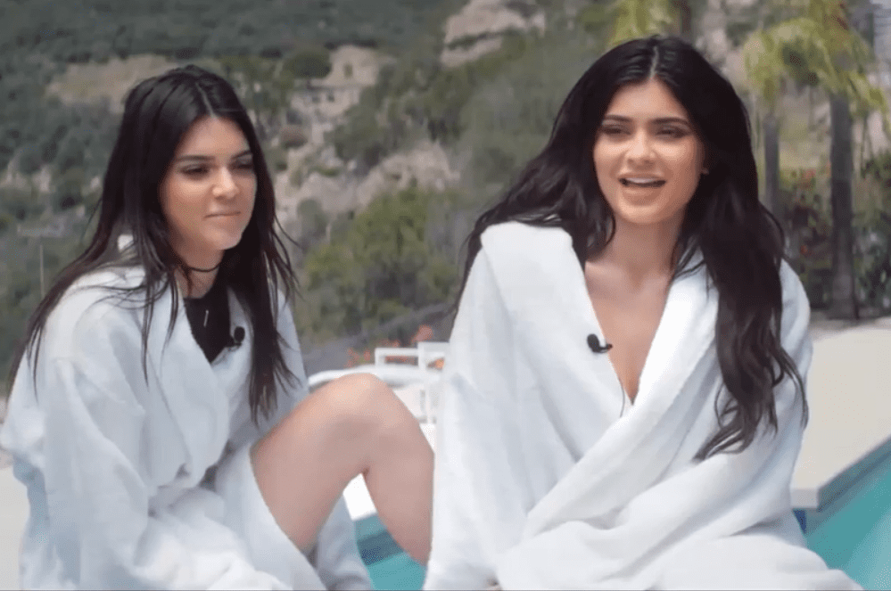 Kylie Jenner peržengė ribas, baltas bikinis sukėlė tikrą audrą internete