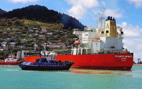 Iš Irano griežtas signalas dėl naftos: ekspertai kelia klausimą, ką tai reiškia Europai?