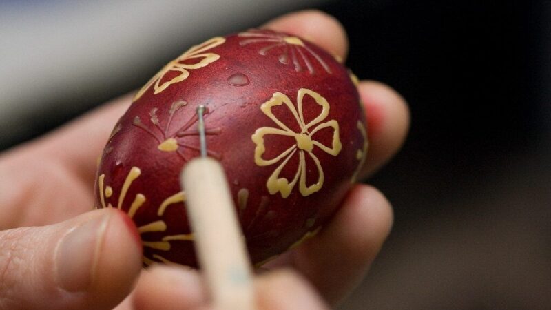 Nori, kad visi klaustų, kaip taip pavyko? Šie margučių marginimo triukai dar mažai kam žinomi