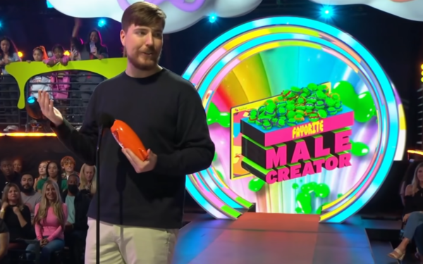 Netikėti pokyčiai: finansinė programėlė „Step“ atsidūrė vaizdo įrašų kūrėjo „MrBeast“ rankose