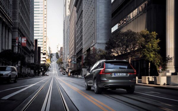 Automobiliai tampa kompiuteriais: „Google“ pristatė svarbų „Android Automotive“ atnaujinimą