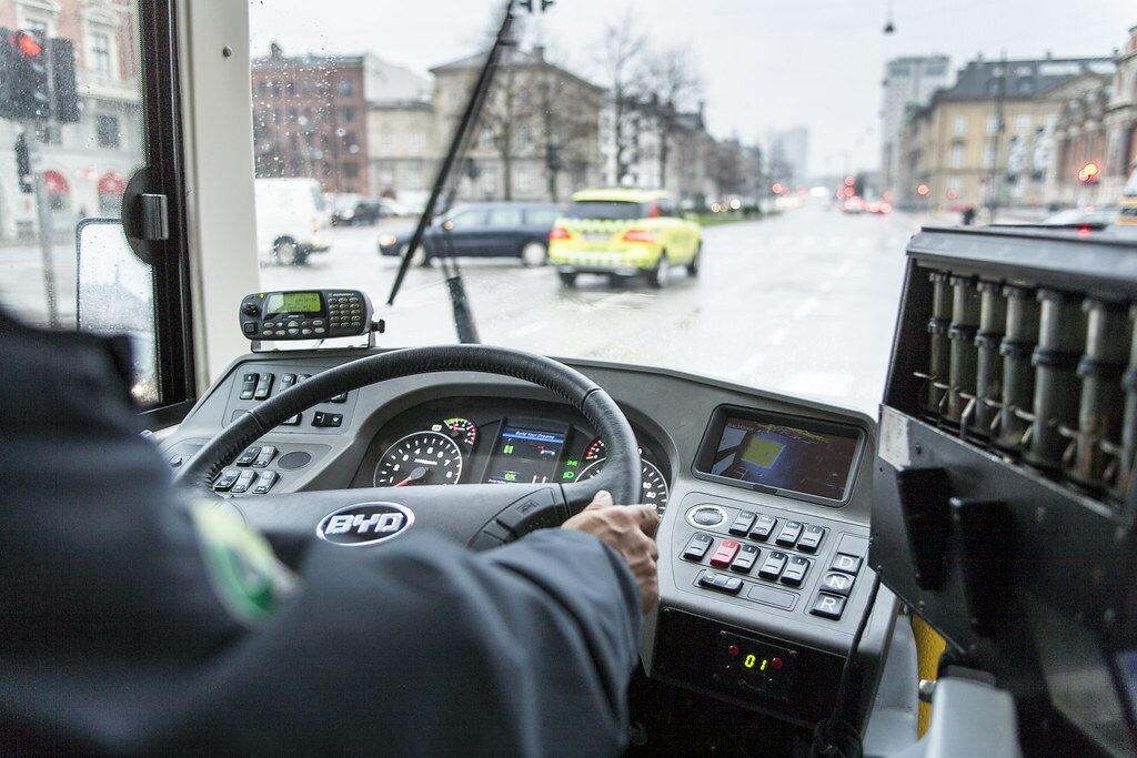 Kinijos elektromobilių rinka lėtėja, po mokestinių pakeitimų smuko net ir BYD pardavimai