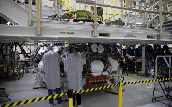 NASA planuoja rekordinį skrydį: „Artemis II“ įgula skries toliau nei bet kada anksčiau