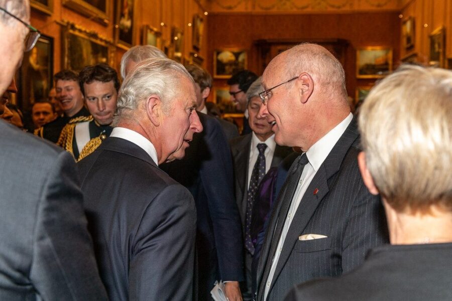 Karališkųjų rūmų reputacija pakibo ant plauko: paviešinti laiškai meta šešėlį Čarlzui III ir visai monarchijai