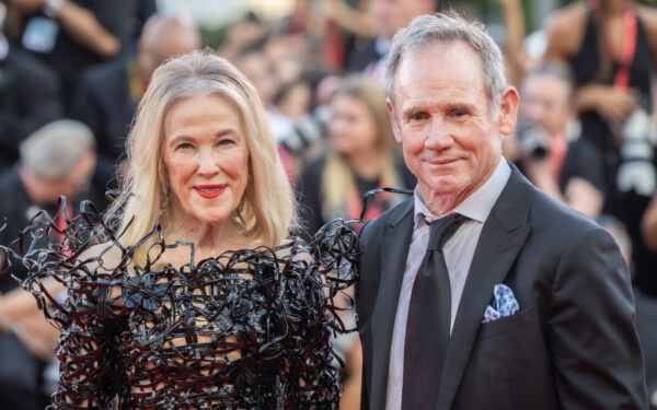 Mirė Holivudo legendinė aktorė Catherine O’Hara, garsėjusi vaidmenimi „Vienas namuose“