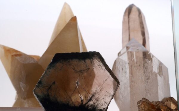 Senos Slovakijos kasyklos atskleidė naują mineralą: mokslininkai jį pavadino „dobšinaitu“