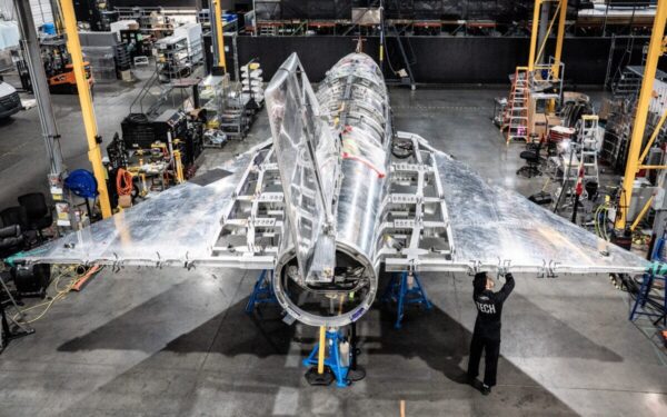 Naujas žingsnis aviacijoje: sėkmingai pakilo hipergarsinio orlaivio „Quarterhorse Mk 2.1“ prototipas