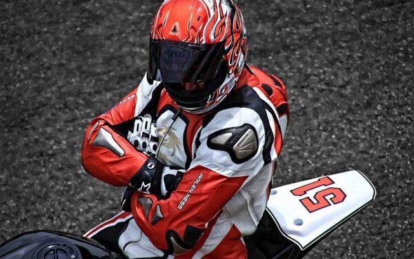 Brangus kuras? Gal problema ne valdžioje, o tavo vairavime – tiesa gali supykdyti