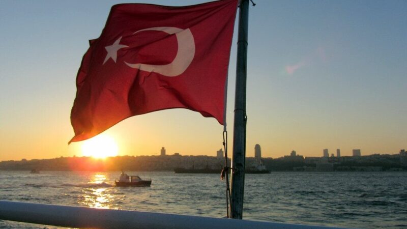 Regioninė įtampa auga: Turkija svarsto stiprinti sienas dėl galimo JAV smūgio Iranui