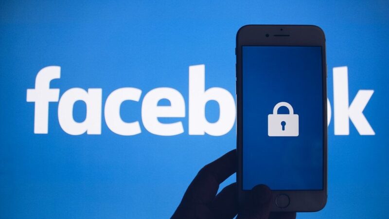 Dar daugiau dirbtinio intelekto: „Facebook“ pasipildys judančiais profiliais ir stebinančiais fonais