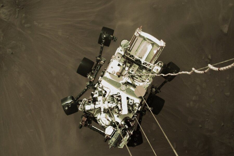 „NASA“ radaras atskleidė daugiau nei tikėtasi: po Marso paviršiumi aptikta paslėpta upių sistema