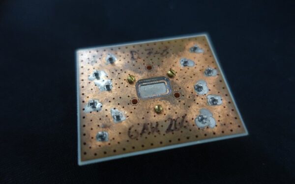 Kvantinis kompiuteris atskleidė paslaptingą procesą: mokslininkai tiesiogiai stebėjo pretermalizaciją