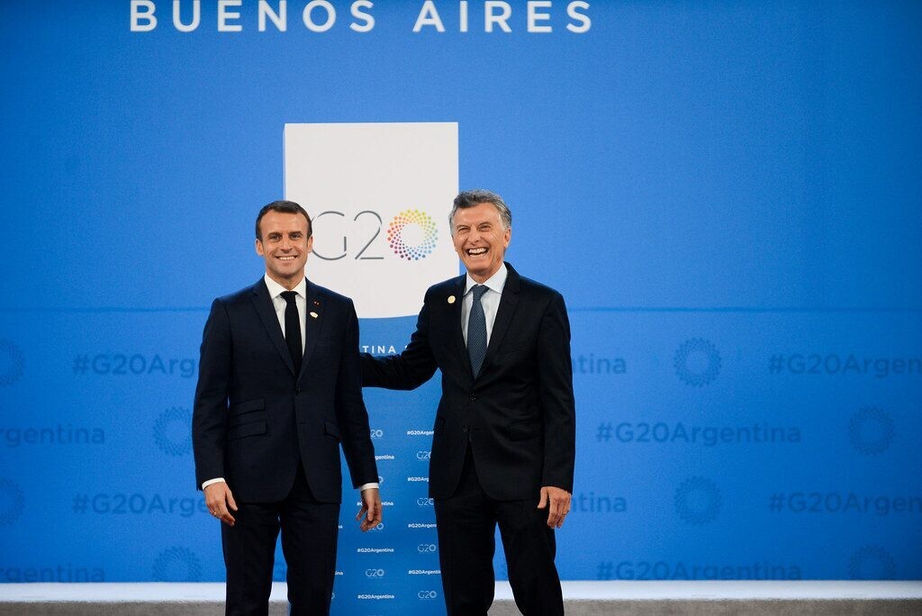 Macronas kelia statymus: jei Trumpas įves muitus, Europa trauks galingiausią savo ginklą