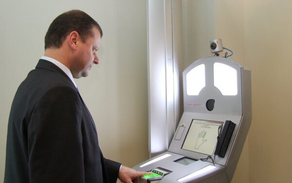 Ar pamiršti paso galiojimą taps neįmanoma? Svarstoma sistema, kuri gali keisti gyventojų kasdienybę