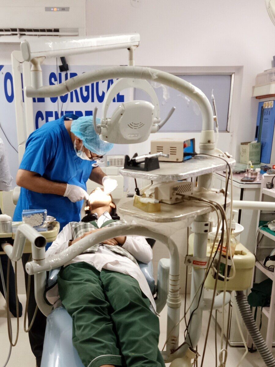 Lietuvių ir britų gydytojai stebisi: dantų kanalų gydymas siejamas su mažesniu cukrumi