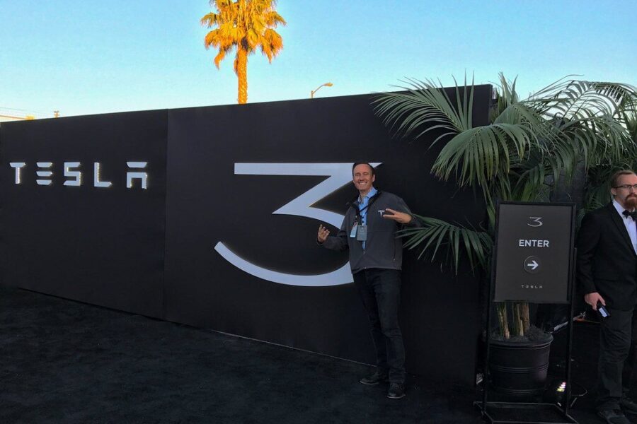 „Tesla“ robotaksi planai įgauna pagreitį: sužinokite, kaip keisis „Cybercab“ technologija