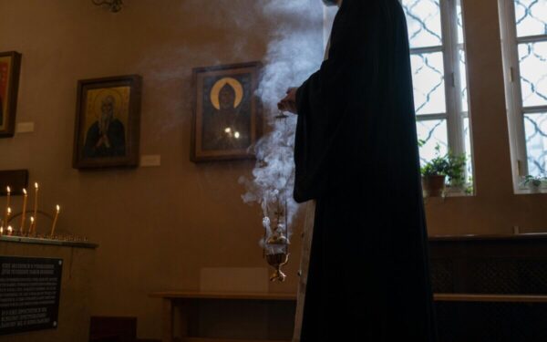 Bažnyčia atsidūrė tyrimo centre: Charkive sulaikytas įtakingas dvasininkas