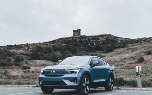 Dramatiškai smuko „Volvo“ pardavimai, automobilių gamintojas atsidūrė gilioje krizėje