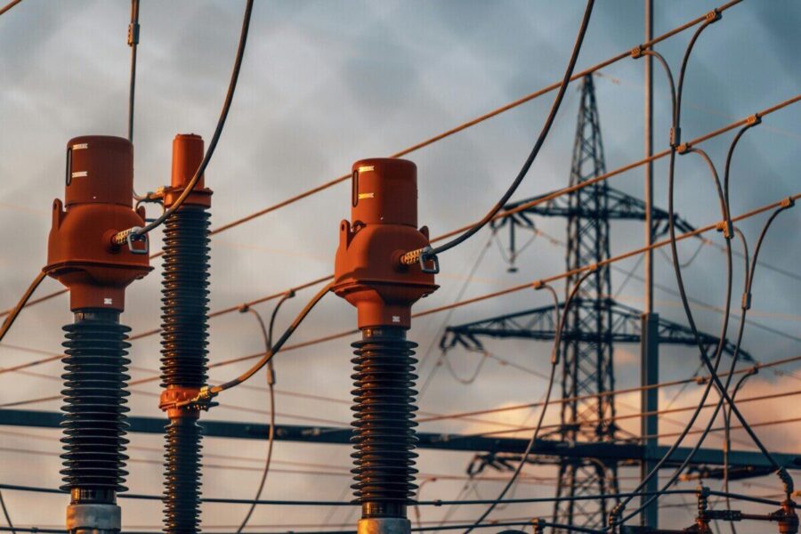 Žiema spaudžia gyventojų pinigines: įspėja apie augančias kainas visiems energijos ištekliams