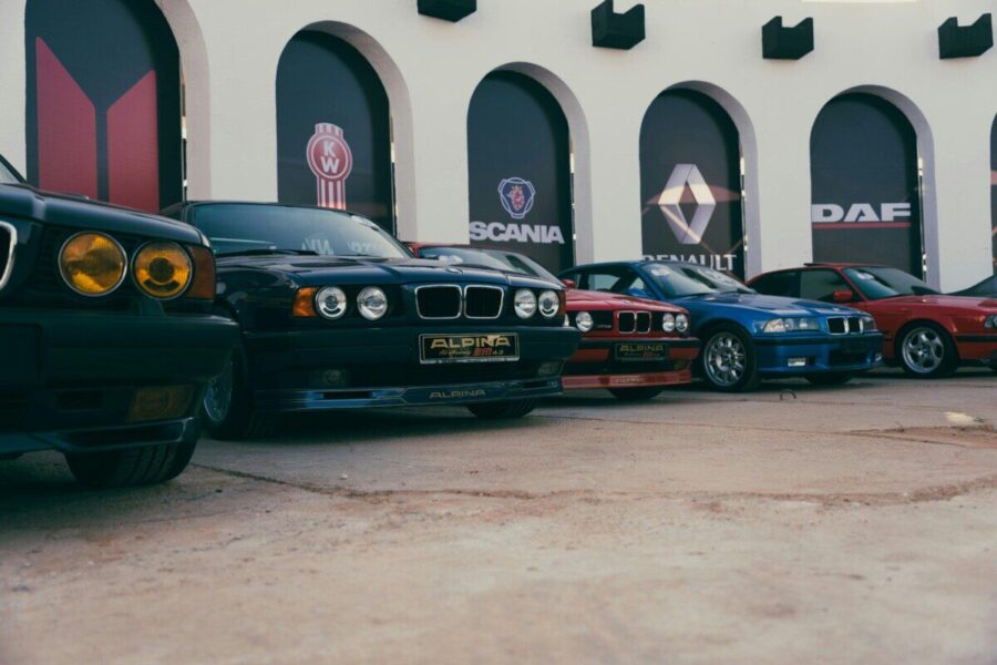 Automobilių gamybos revoliucija: „BMW“ Leipcigo gamykloje pradėtas testuoti humanoidinis robotas