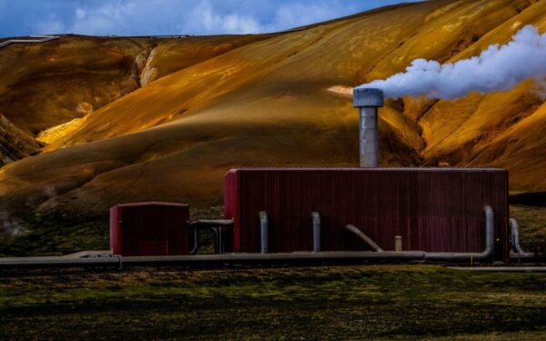 Naujas etapas JK energetikoje: Kornuolyje atidaryta geoterminė elektrinė, energija pasieks 10 tūkst. namų