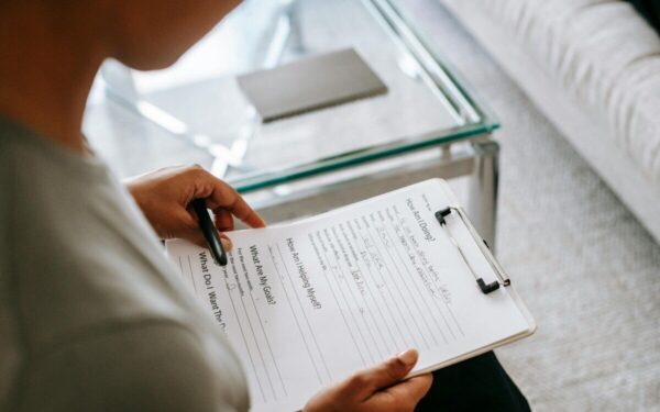 Permainos psichikos sveikatos sistemoje: nepilnamečiams paslaugas siūloma patikėti atskirai komandai