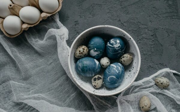 Velykų kiaušinių derinimas: sužinokite, kaip išvengti sunkumo po šventinių pietų