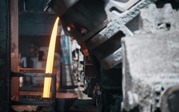 Mokslininkai pristatė save stiprinančius tiltus: plyšiai užsitraukia patys, tvirtumas šokteli dvigubai