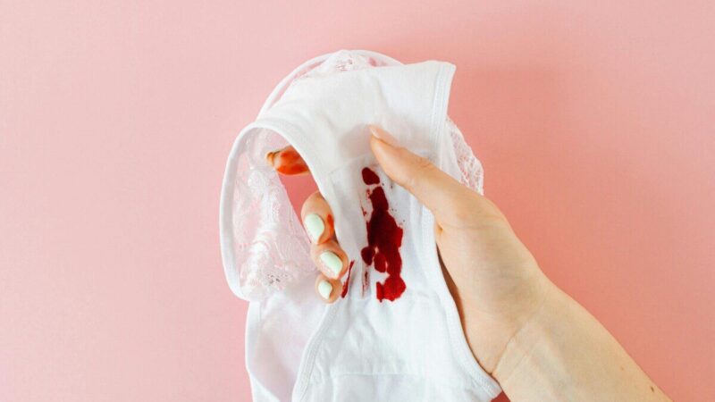 Ar vyrų mėnesinės gali būti stipresnės? Mokslininkai atskleidė, kas iš tiesų vyksta vyrų organizme