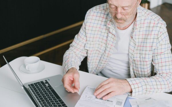 Atsiėmė pensijų lėšas, bet kur jas investuoja? Apklausos rezultatai kelia klausimų