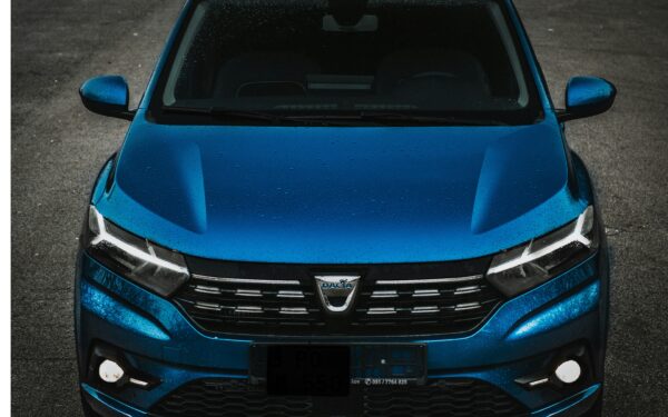 Elektromobilių taisyklės gali keistis: naujas žaidėjas grasina premium segmentui