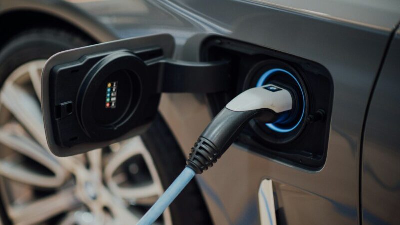 Šokas vairuotojams: lietuvių mėgstami automobiliai atsidūrė pavojuje, kas laukia savininkų?