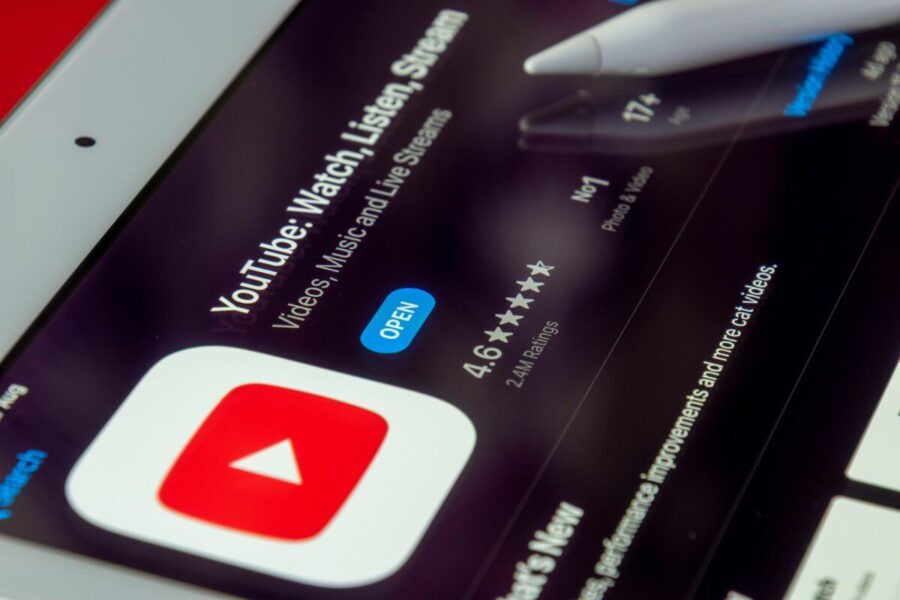 Nauda žiūrovams, iššūkiai kūrėjams: „YouTube“ testuoja funkciją, kuri gali pakeisti turinio vartojimą