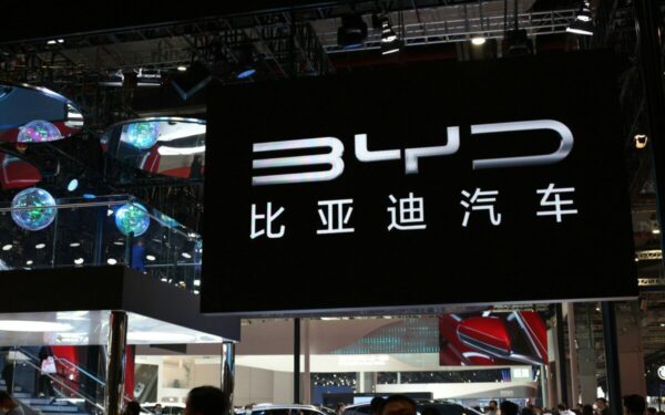 „BYD“ aukštos klasės elektromobilio modelis „Denza Z9 GT“: įspūdingas nuotolis ir naujos technologijos