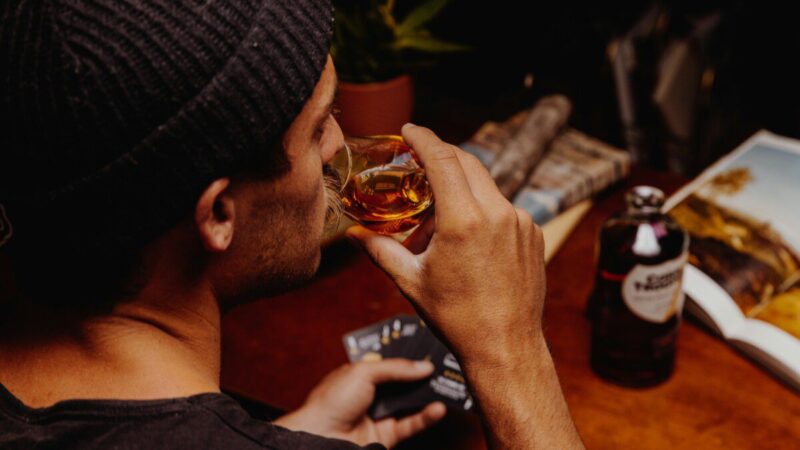 Naujas tyrimas muša pavojaus varpais: reguliarus alkoholio vartojimas siejamas su itin agresyvia liga