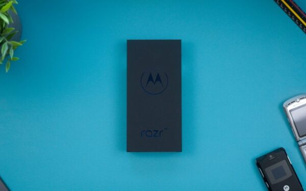 „Motorola“ stiprina pozicijas: naujas „Razr Ultra“ sulaukė dėmesio dar prieš pristatymą