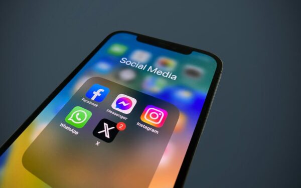 „X“ susidūrė su nesklandumais: platforma kai kuriems naudotojams tapo nepasiekiama