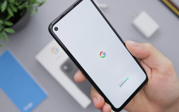 „Google“ ruošia pigesnę savo flagmanų versiją, aiškėja ir pagrindinės jo techninės savybės