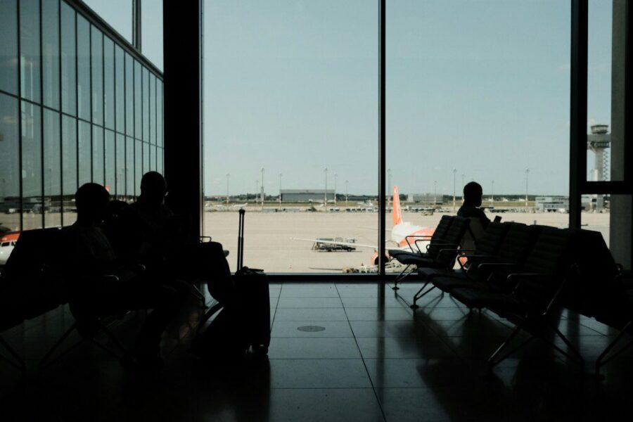 Staigus chaosas Graikijoje: oro uostai paralyžiuoti, turistai įkalinti be aiškių atsakymų