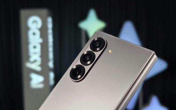 „Apple“ dar nepasivijo: 5 „Android“ kameros sprendimai, keičiantys fotografavimą