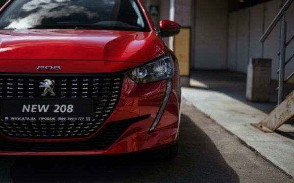 Automobilių rinka keičiasi: „Peugeot“ atsisako to, kas dar vakar atrodė neišvengiama