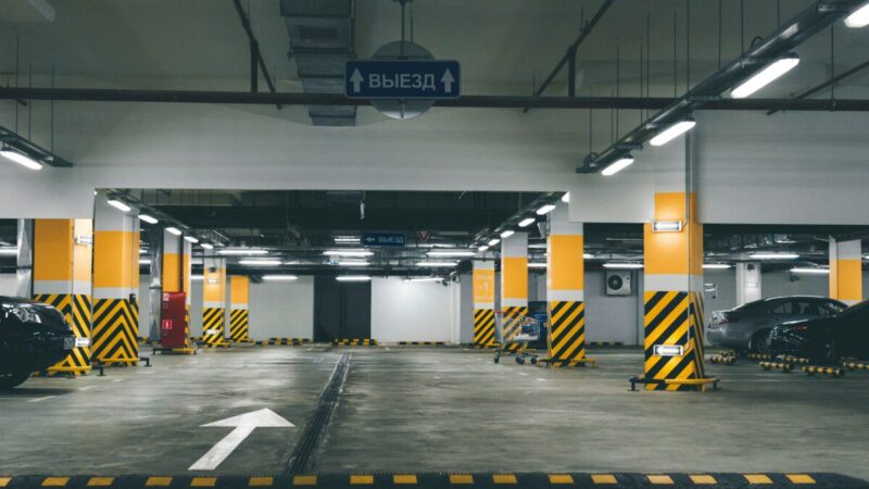 Ar tikrai draudžiama su dujomis į požeminį garažą? Ekspertai pateikė atsakymą, kuris nustebins