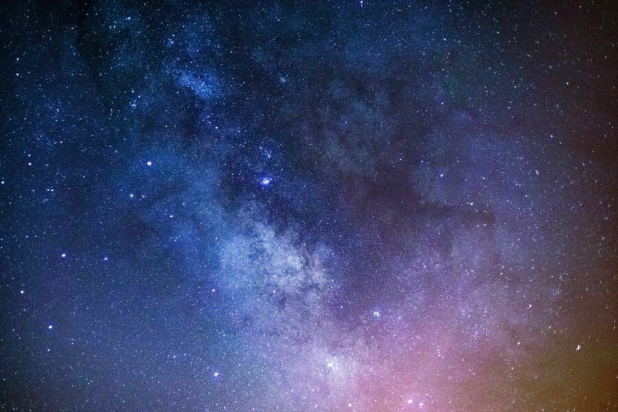 Gimę po laiminga žvaigžde: šie Zodiako ženklai tarsi nuo starto turi slaptą Visatos pranašumą