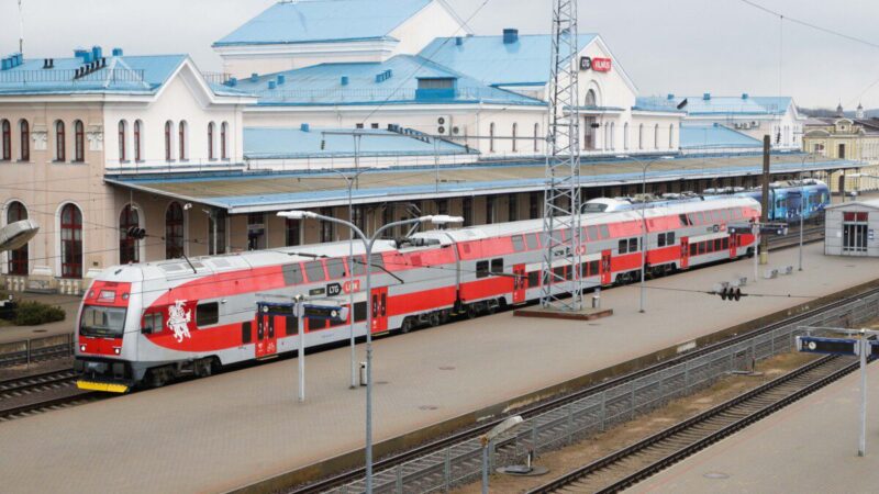 Keleivių srautas auga: „LTG Link“ traukiniais pernai keliavo beveik 6 mln. gyventojų